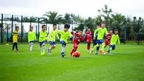 《索尔斯克亚回忆99年欧冠决赛：80分钟替补苦等，对教练决策心生疑窦》