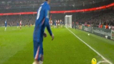 阿图尔回归巴萨，前潜在继任者估值跌至500万欧